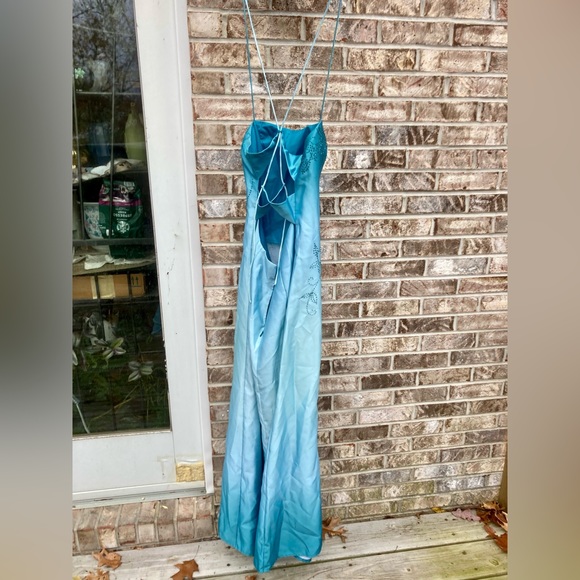 Y2K LE Beaded Jump Turquoise/Teal Ombré Prom Dress - Picture 7 of 9